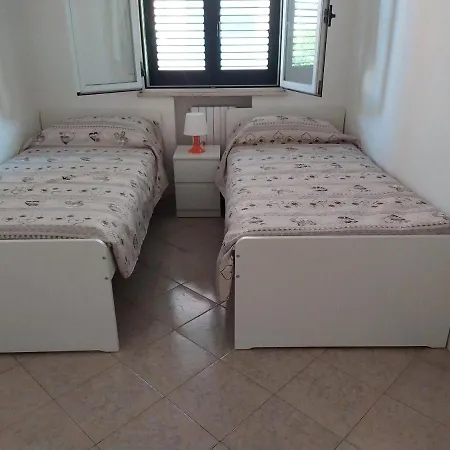Vakantiehuis Residenza Silvestro A 2 Minuti Dalla Fiera E Dal Mare!
